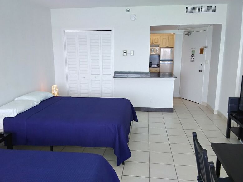 Aparthotel Dw Oceanfront Resort