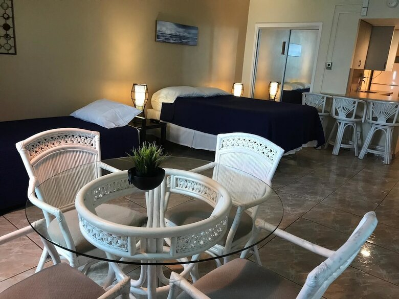 Aparthotel Dw Oceanfront Resort