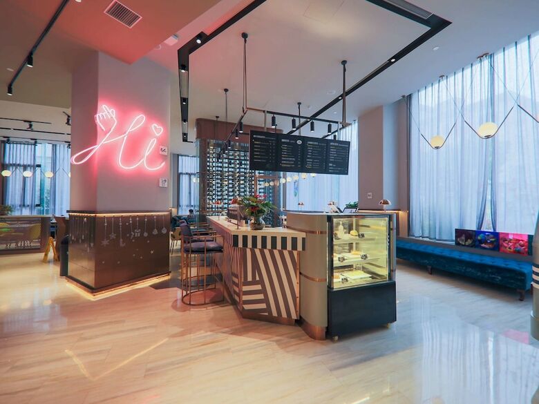 Ibis Styles Shanghai New Hongqiao Hotel
