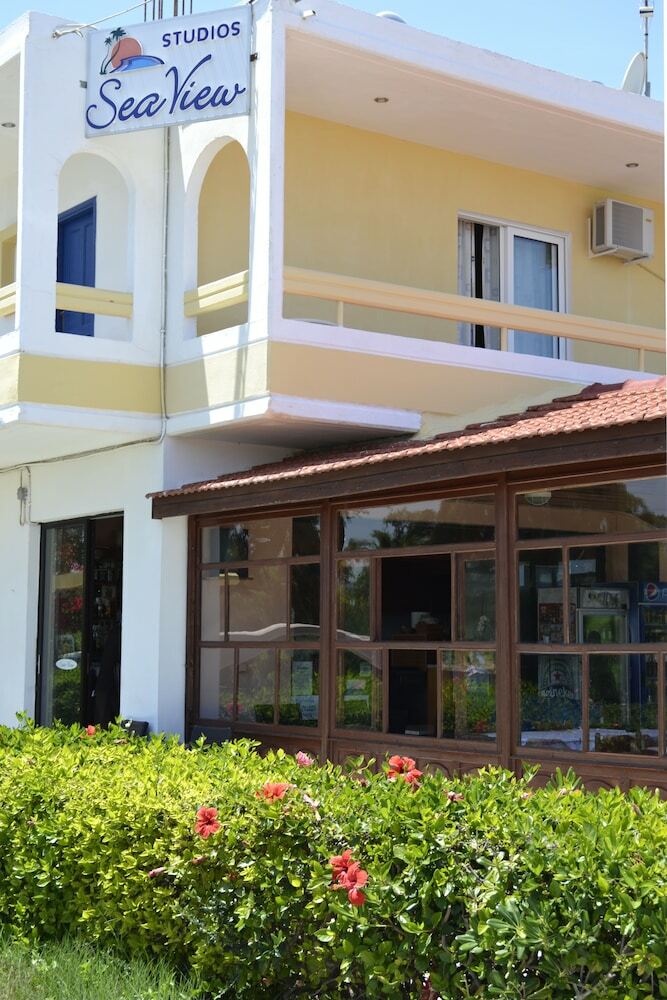 Aparthotel Sea View Studios