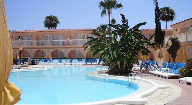 Apartamentos Bungalows Parque Nogal