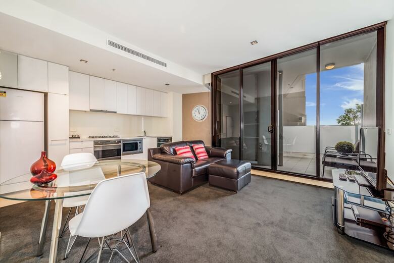 Waterfront Melbourne Apartments