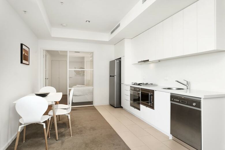 Waterfront Melbourne Apartments