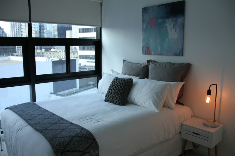 Waterfront Melbourne Apartments