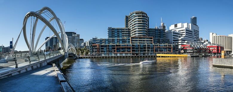 Waterfront Melbourne Apartments
