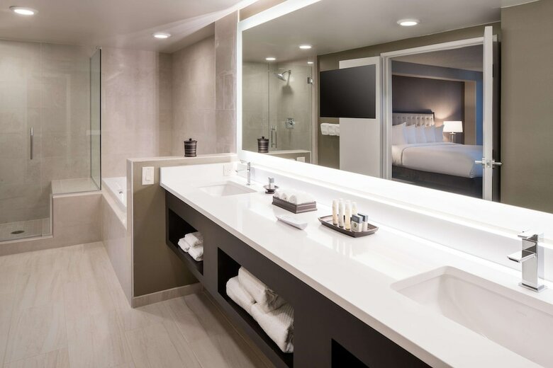 Hotel Doubletree By Hilton Denver Tech Center