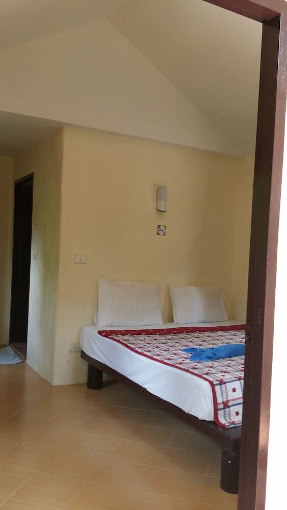 Hotel Baan Bamboo Resort