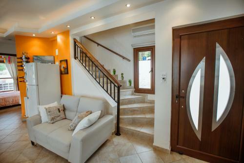 Kallinousa Beach Villa