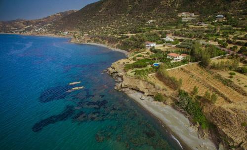 Kallinousa Beach Villa