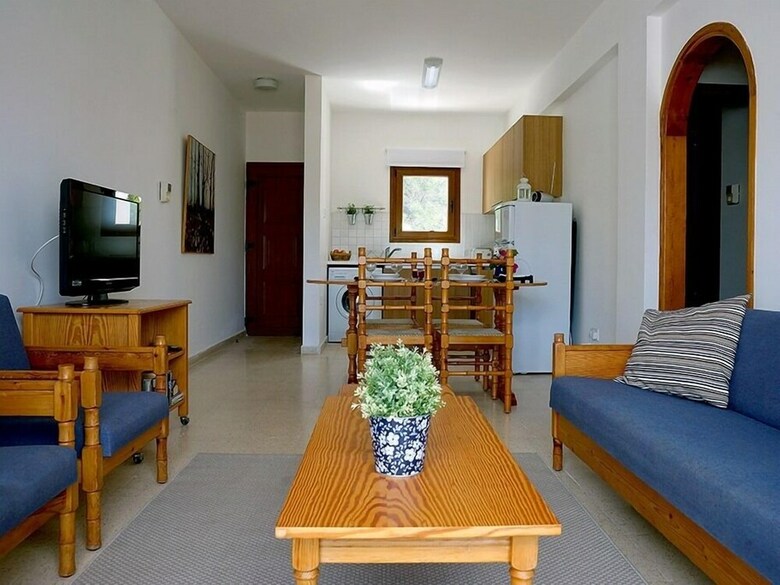 Skeleas Pissouri Apartments