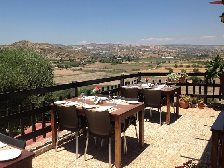 Skeleas Pissouri Apartments