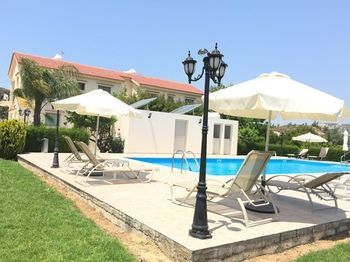 Himonas Apartments