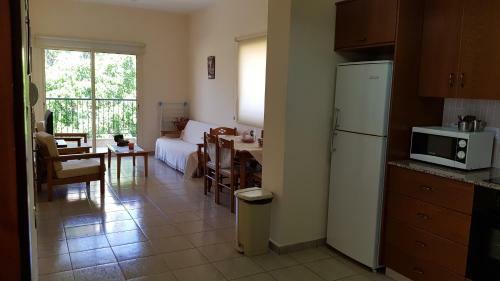 Lazaros Pissouri Apartments
