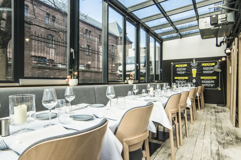 Smart Hotel Garnizon