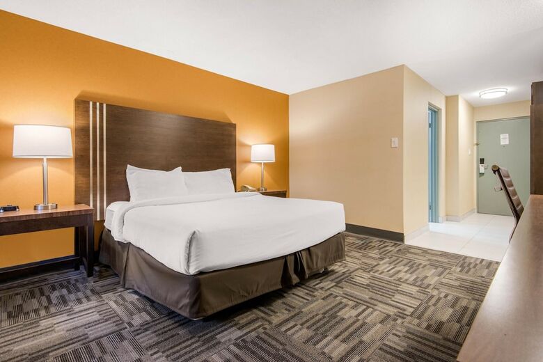 Hotel Quality Inn & Conference Centre