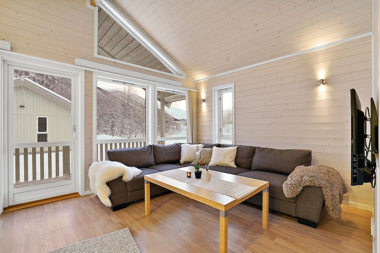 Troms� Lodge & Camping