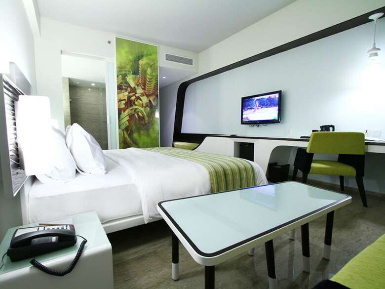 Sensa Hotel