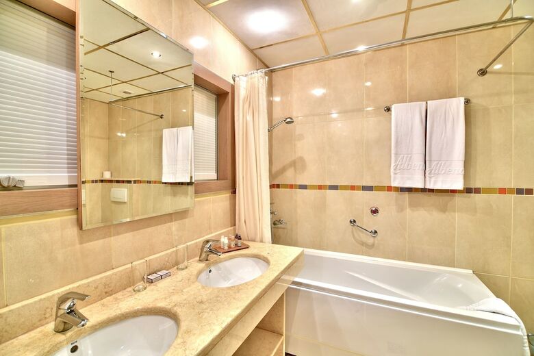 Flamingo Grand Hotel & Spa