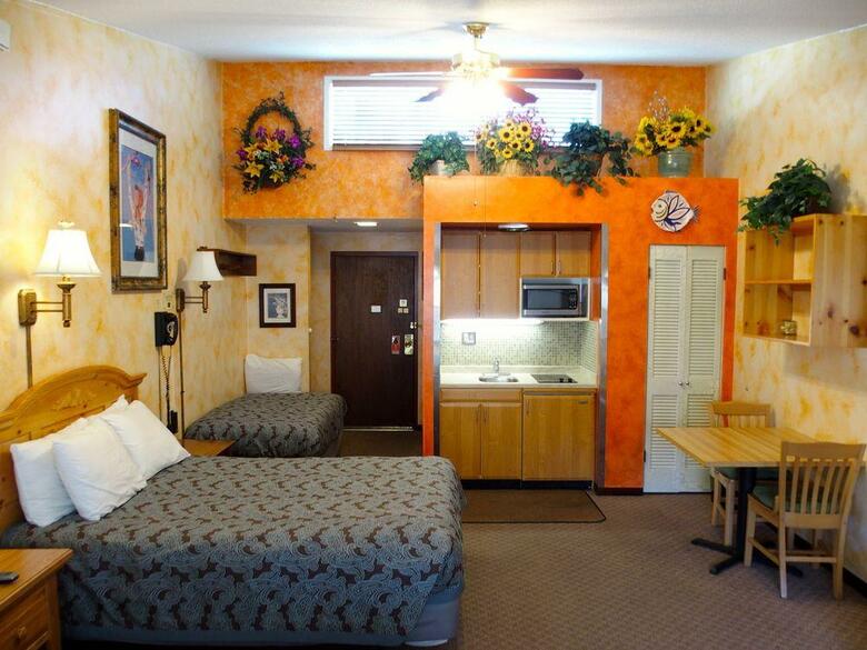 Hotel Tyrolean Lodge