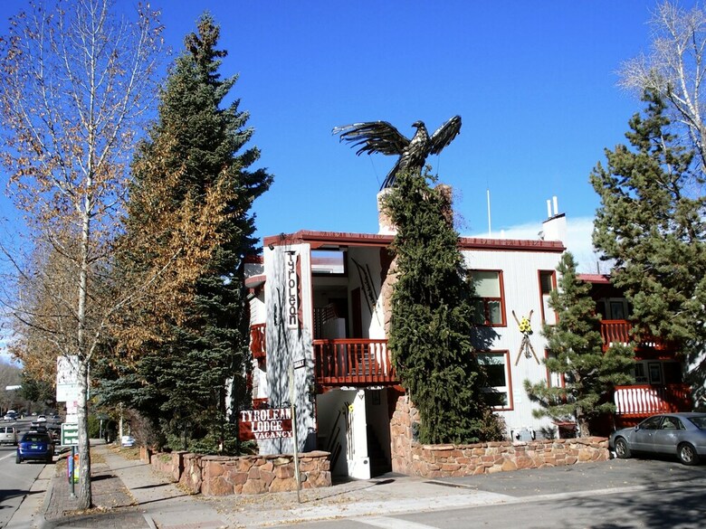 Hotel Tyrolean Lodge