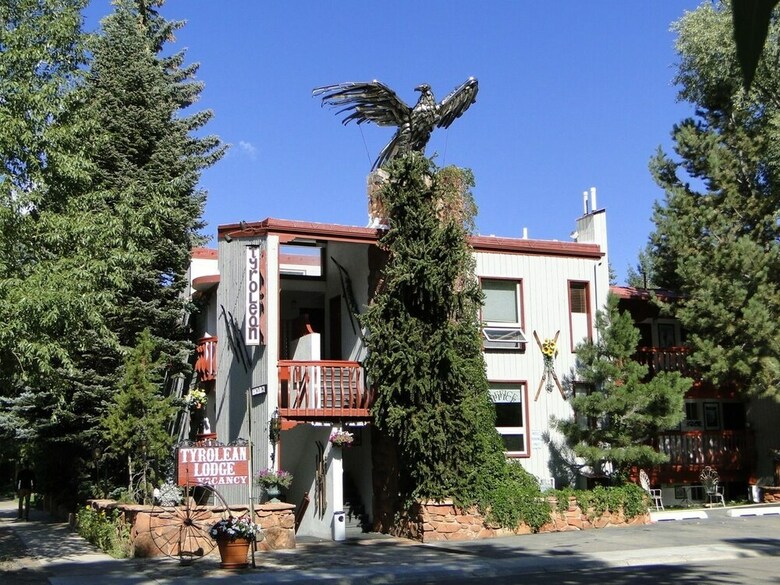 Hotel Tyrolean Lodge