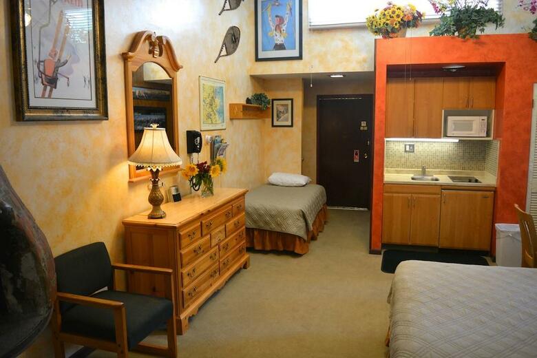 Hotel Tyrolean Lodge
