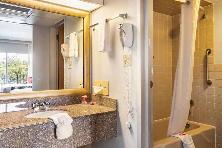 Hotel Econo Lodge