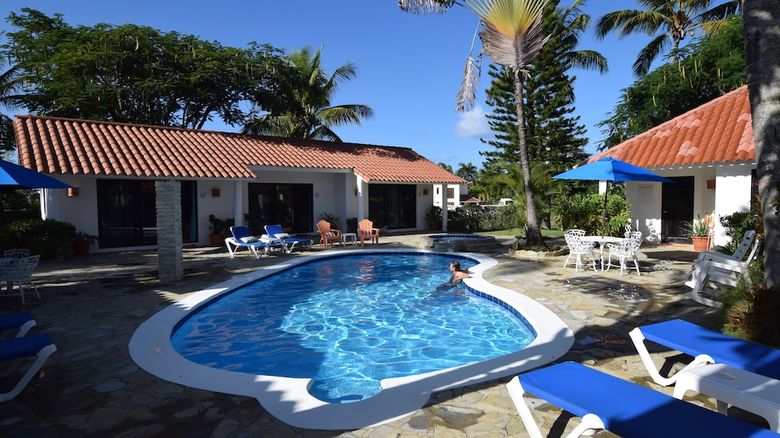 Bed & Breakfast Garden By The Sea