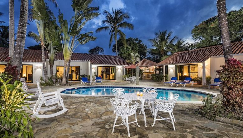 Bed & Breakfast Garden By The Sea