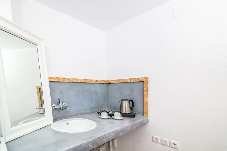 Hotel Tinas Plus - Ex Tinas Studios