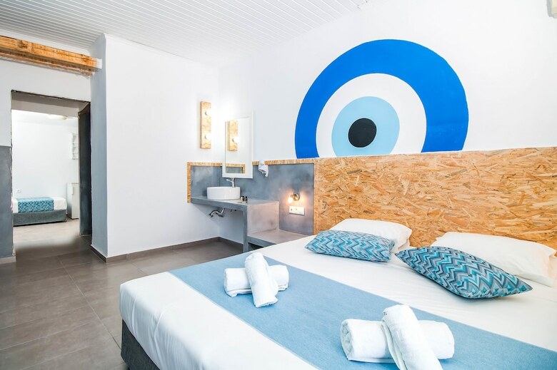 Hotel Tinas Plus - Ex Tinas Studios