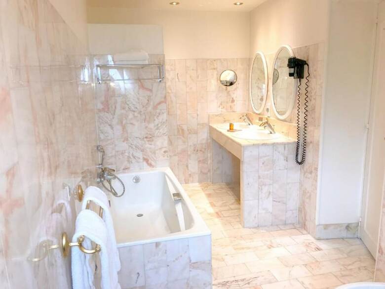 Hotel Le Manoir Des Impressionnistes H�tel, Restaurant & Spa