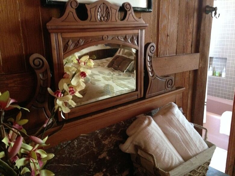 Poipu Bed & Breakfast Inn