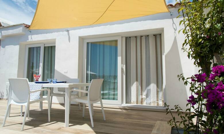 Le Palme Village