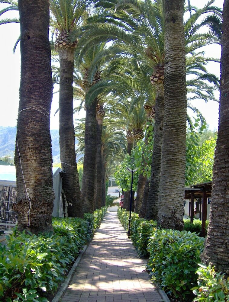 Le Palme Village