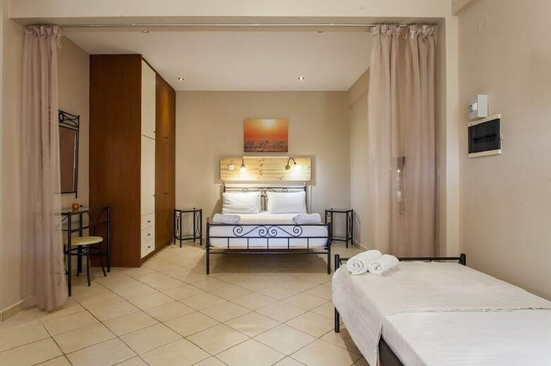 Aparthotel Estate Kares