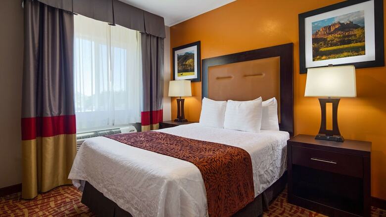Best Western Plus Zion West Hotel