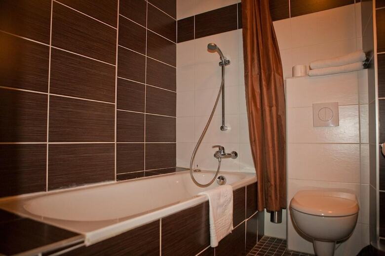 Hotel Royal Wagram