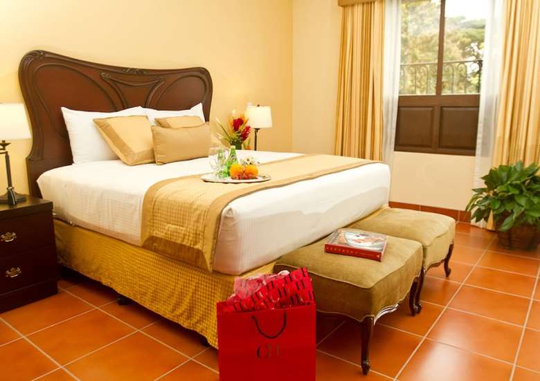 Hotel Los Portales