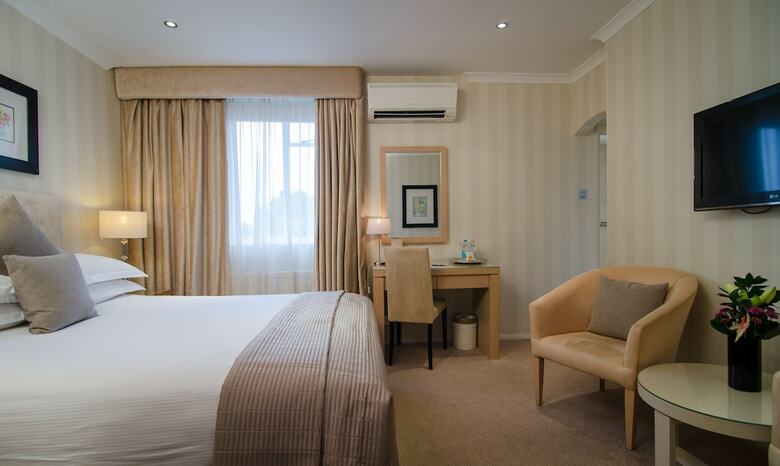 Beaufort Hotel