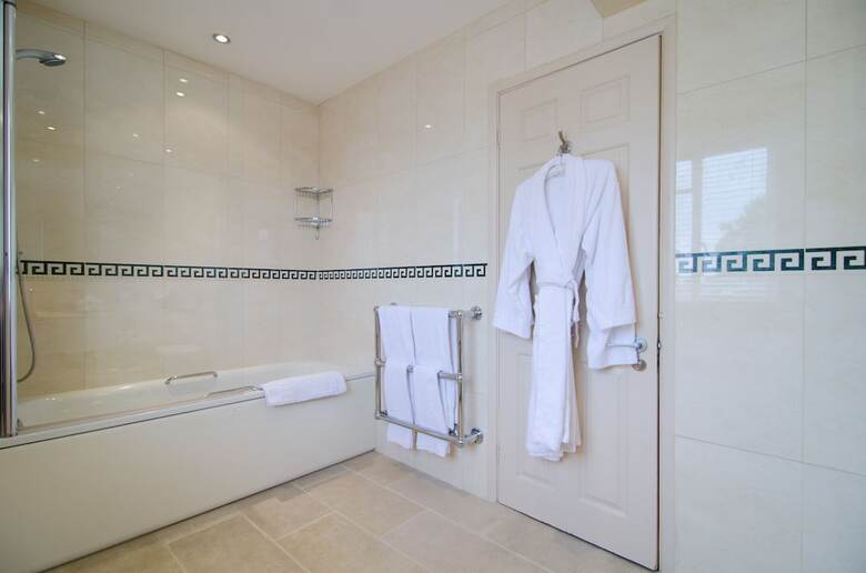 Beaufort Hotel