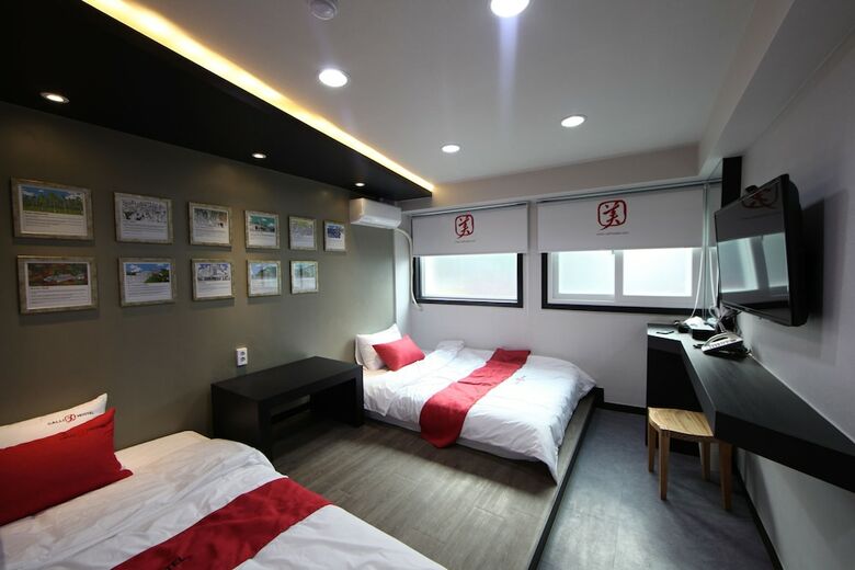 Hostal Calli Hostel