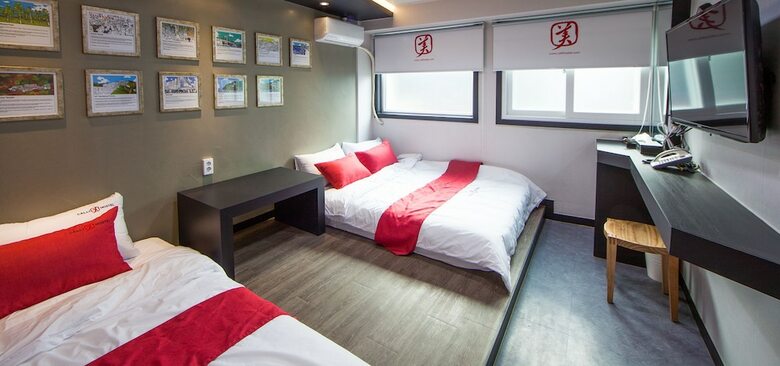 Hostal Calli Hostel