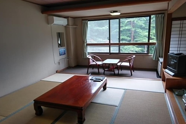 Komagane Onsen Hotel