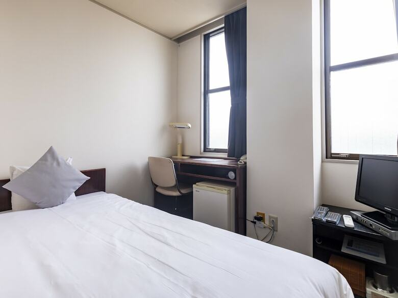 Oyo Business Hotel Suehiro Matsuyama