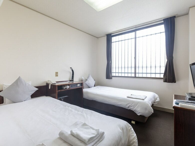 Oyo Business Hotel Suehiro Matsuyama