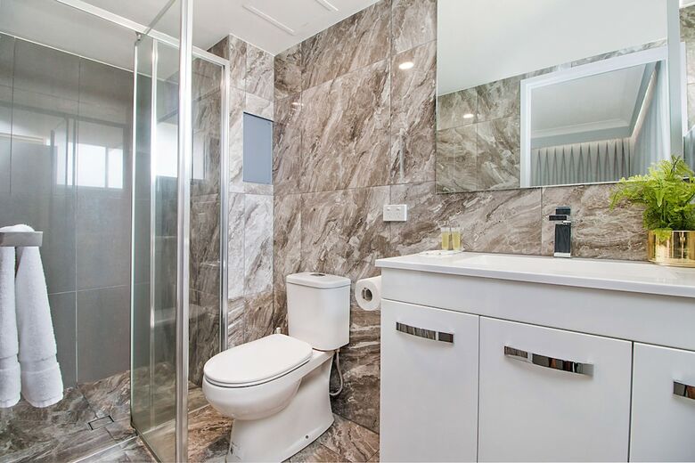 Apartamentos Meridian Tower