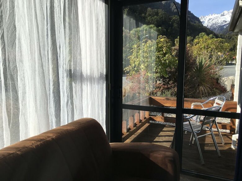 Alpine Glacier Motel