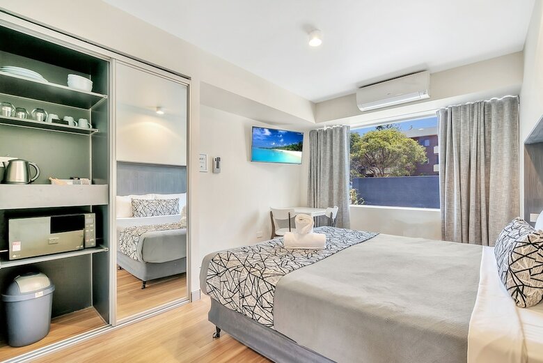 Surf Beach Motel Port