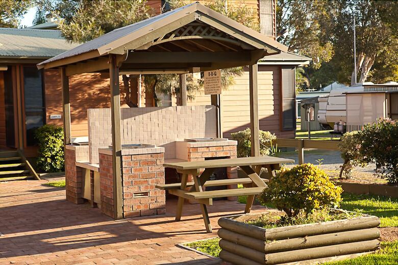 Cabana Shelly Beach Holiday Park
